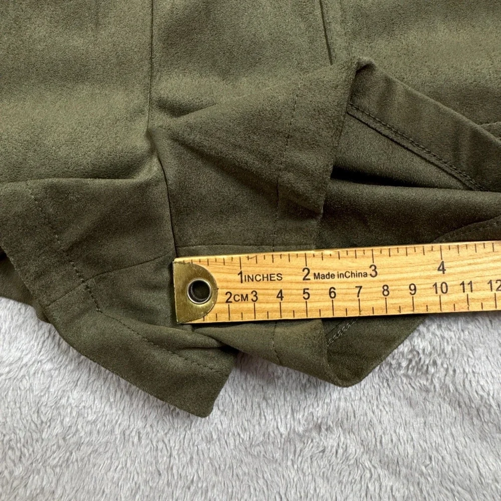 Steve‎ Madden Shorts NWT Women's Tagged Size Medium Green Elastic Waist